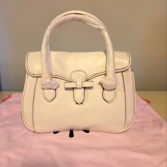 ISSAC MIZRAHI Creme Colored Small Crossbody. - Picture 1 of 7